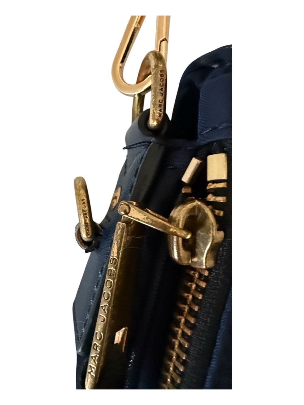 Marc Jacobs nylon Trooper Nomad crossbody, navy w/gold hardware,  zip pockets. - Picture 9 of 14
